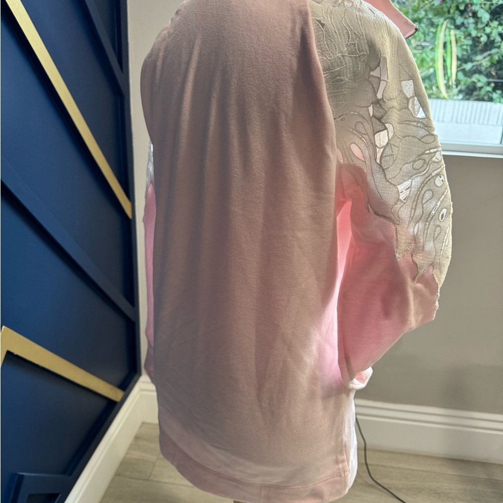 Lilly Pulitzer blush pink embroidered pullover 🌸 - Picture 7 of 7